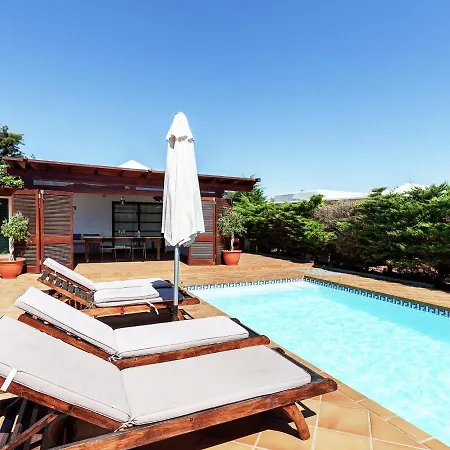 Villa Belvilla By Oyo Mango Ii 6 Pax
